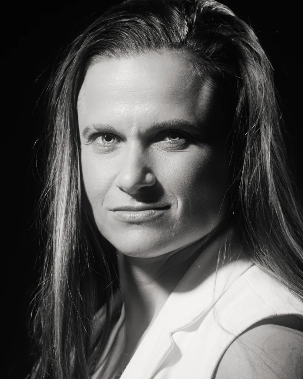 Morgan Lavenstein as Chorus