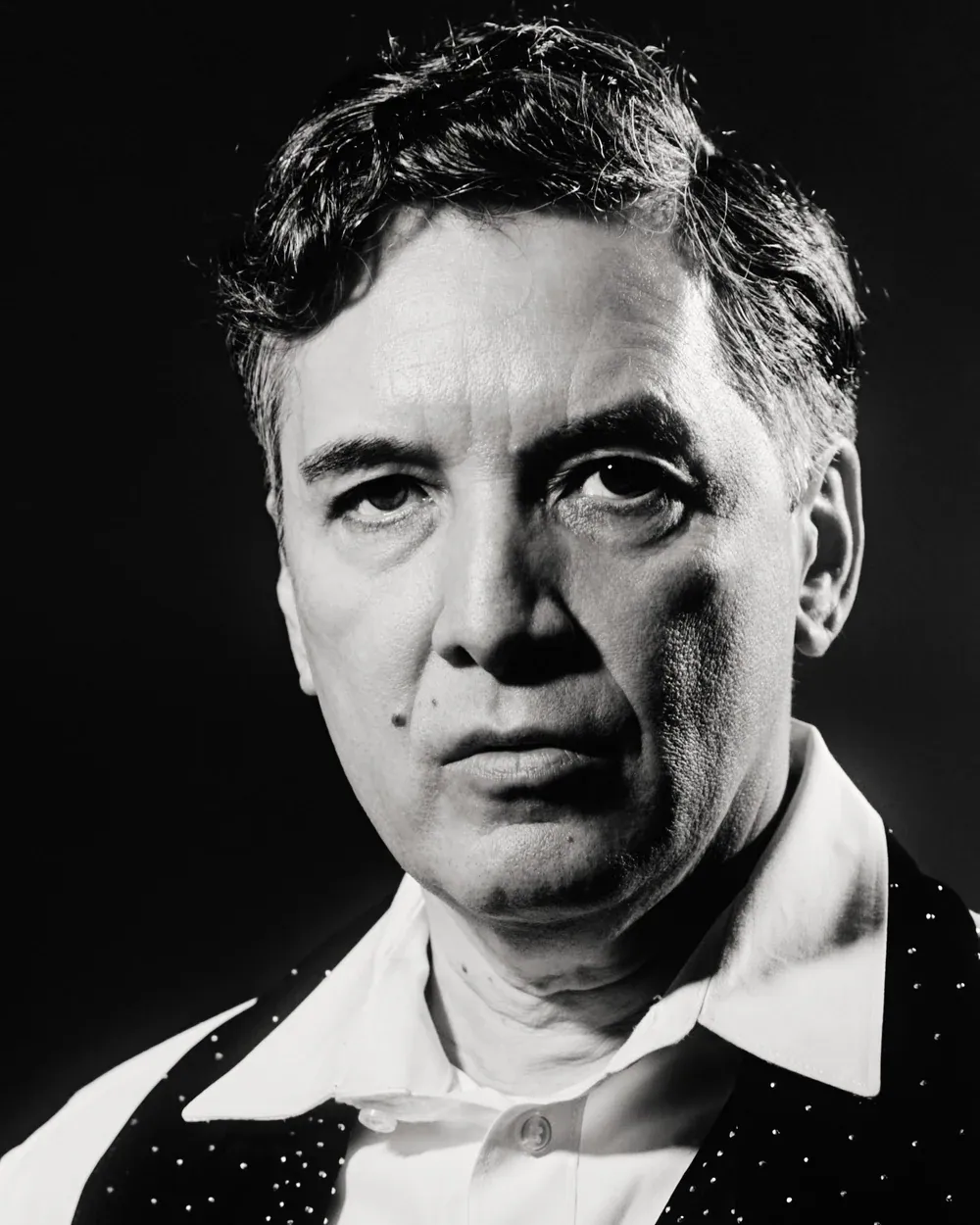 Marcus Castillo as Menelaus